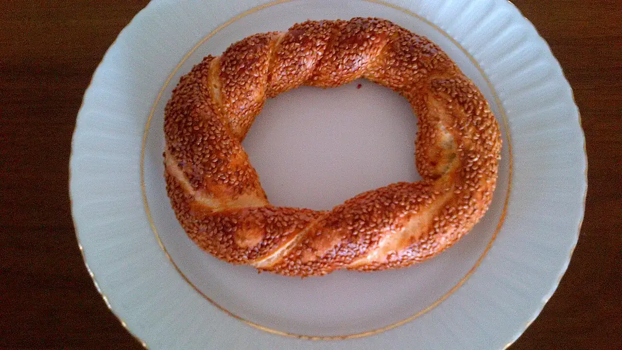 Simit on a plate